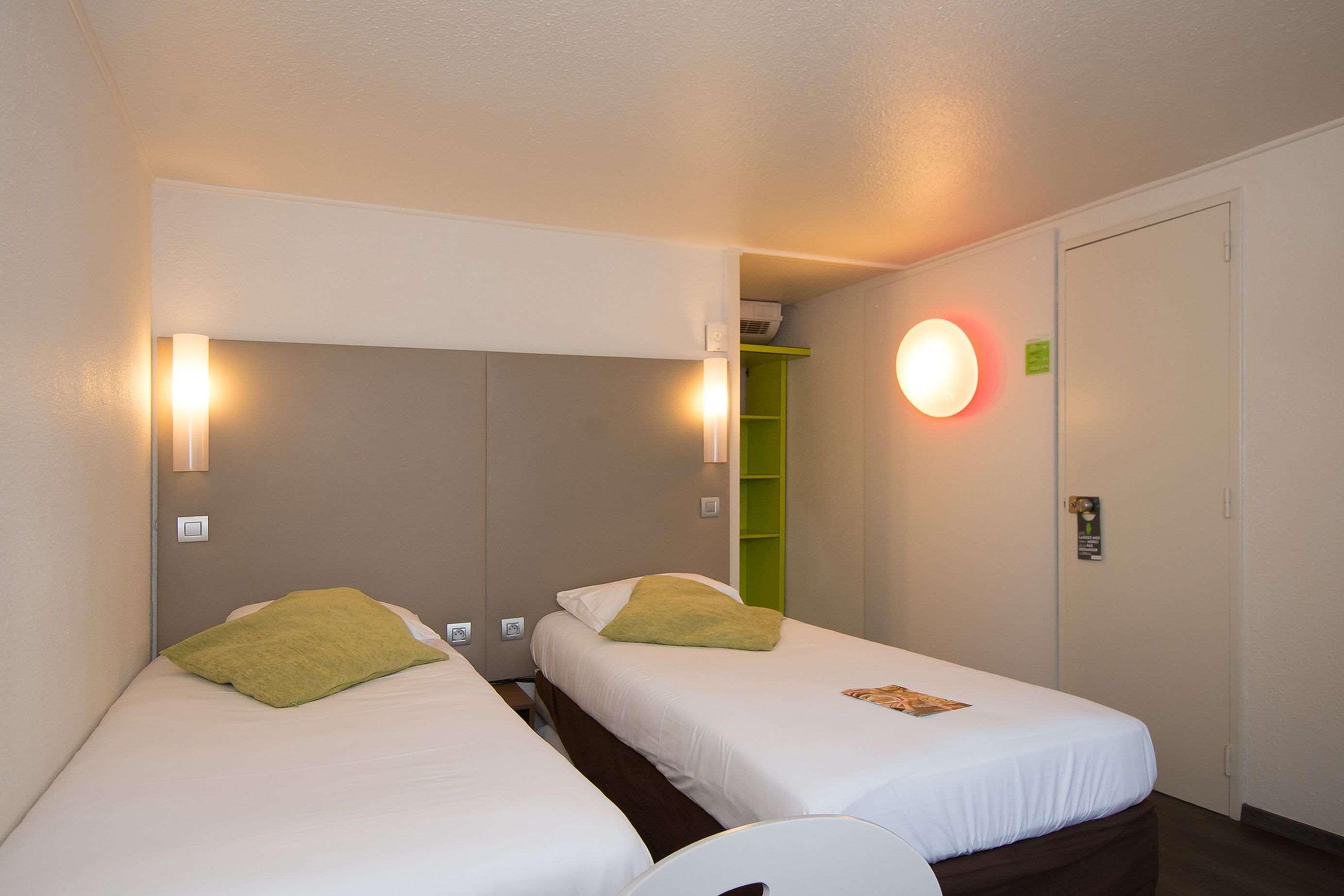 Campanile Reims Ouest - Tinqueux Hotel Exterior photo