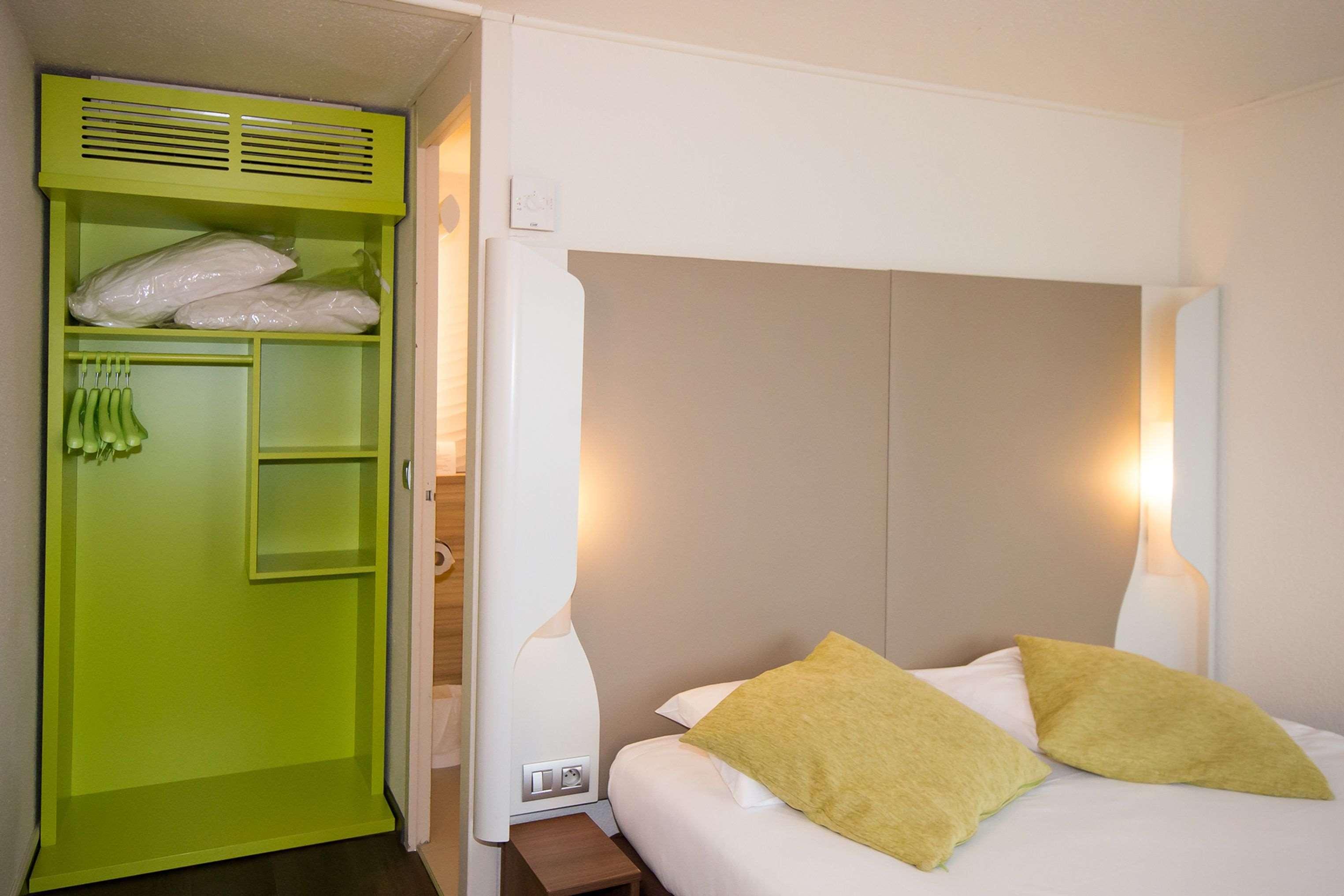 Campanile Reims Ouest - Tinqueux Hotel Exterior photo