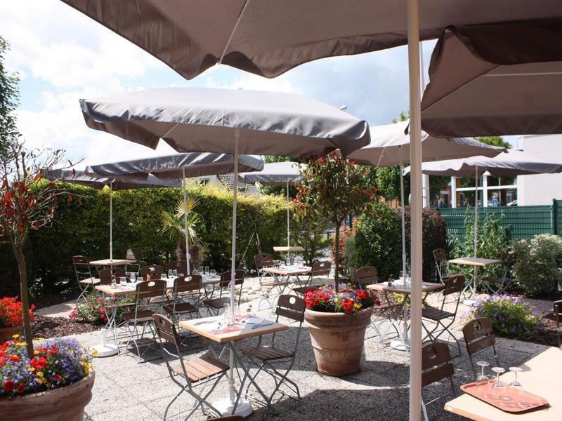 Campanile Reims Ouest - Tinqueux Hotel Exterior photo